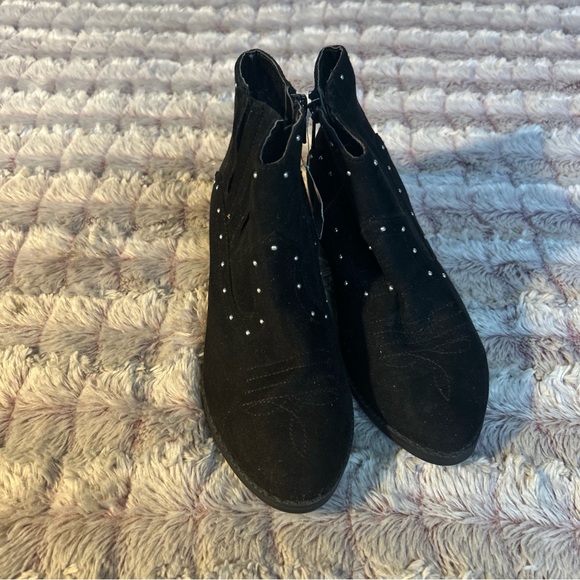 Wonder Nation Black Boots for Girls - Picture 2 of 6